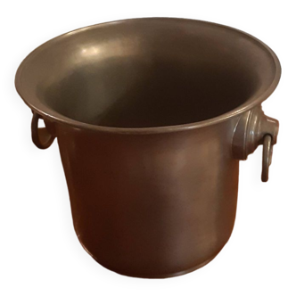 Ice bucket or cooler