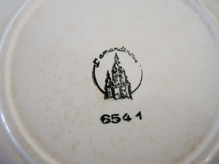 5 old flat plates – Faïencerie L'Amandinoise 6541