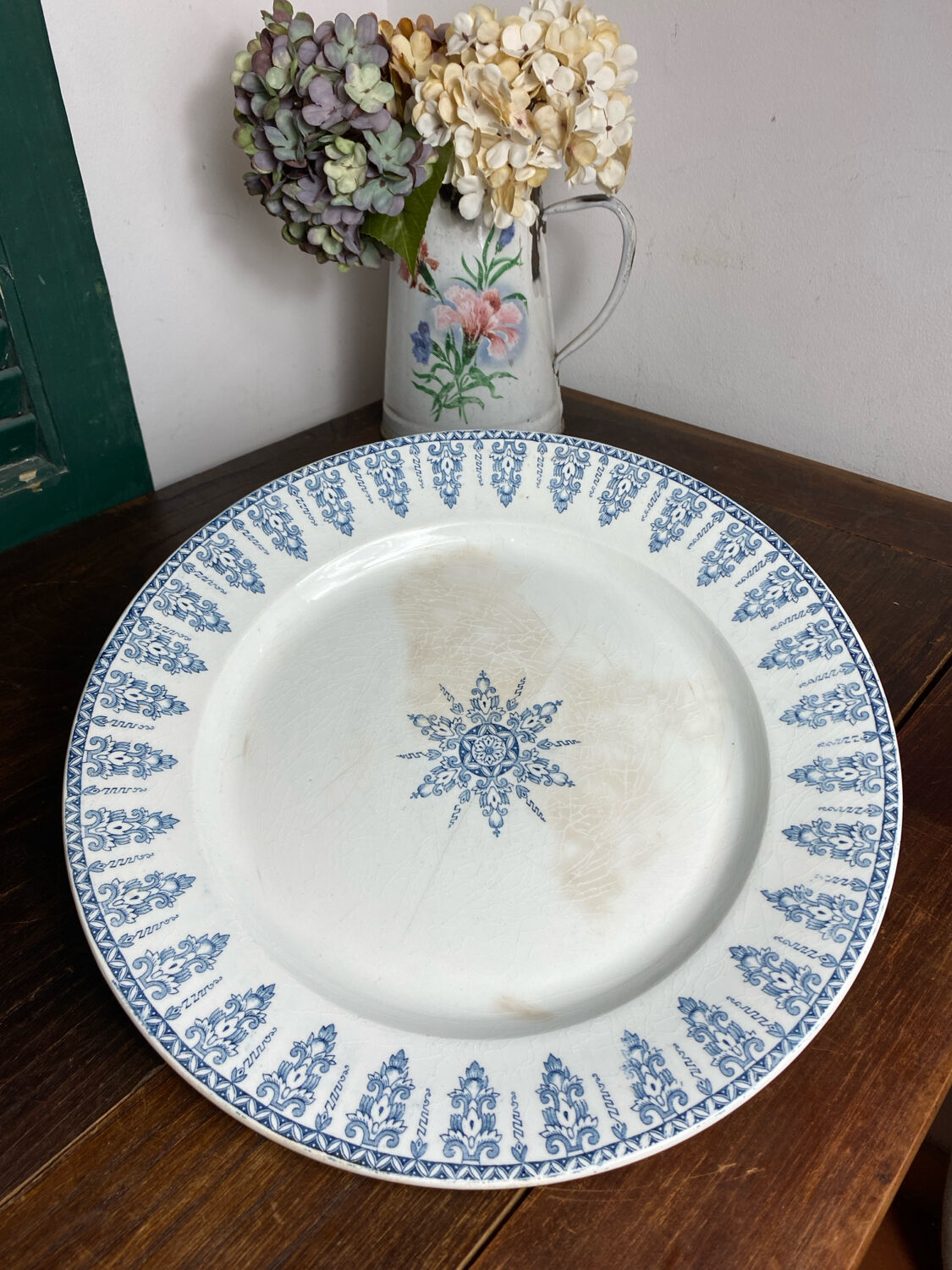 Serving dish, iron earth, Gien