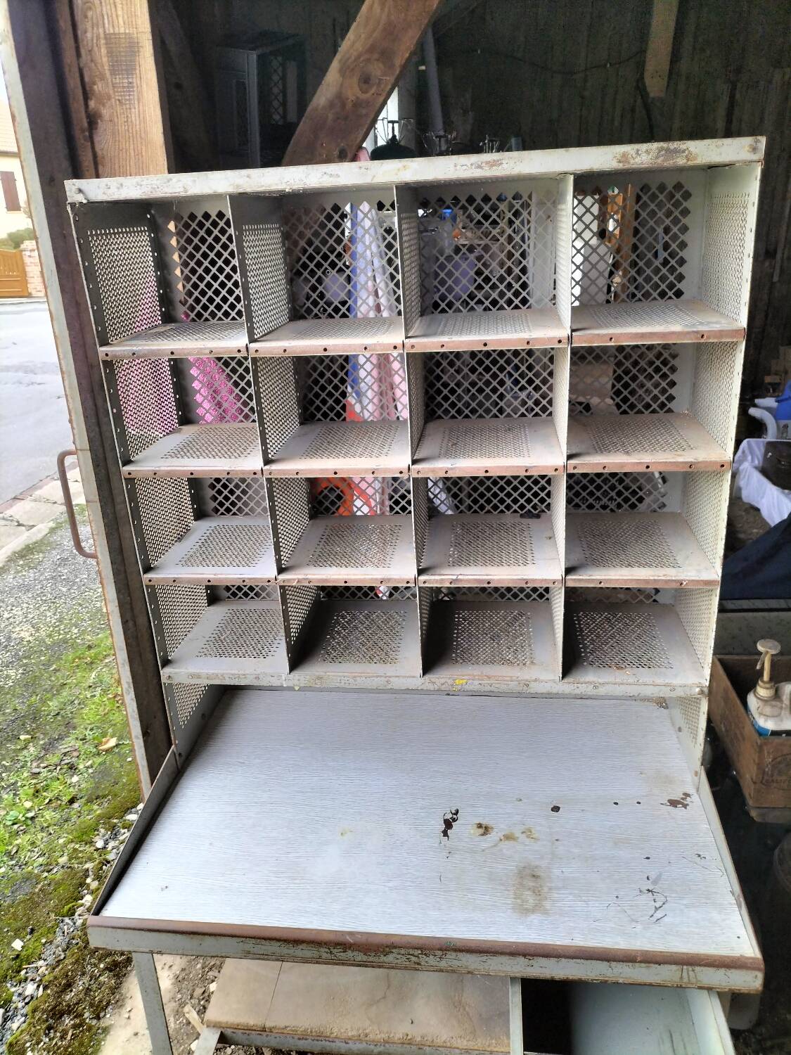 Postal sorting furniture