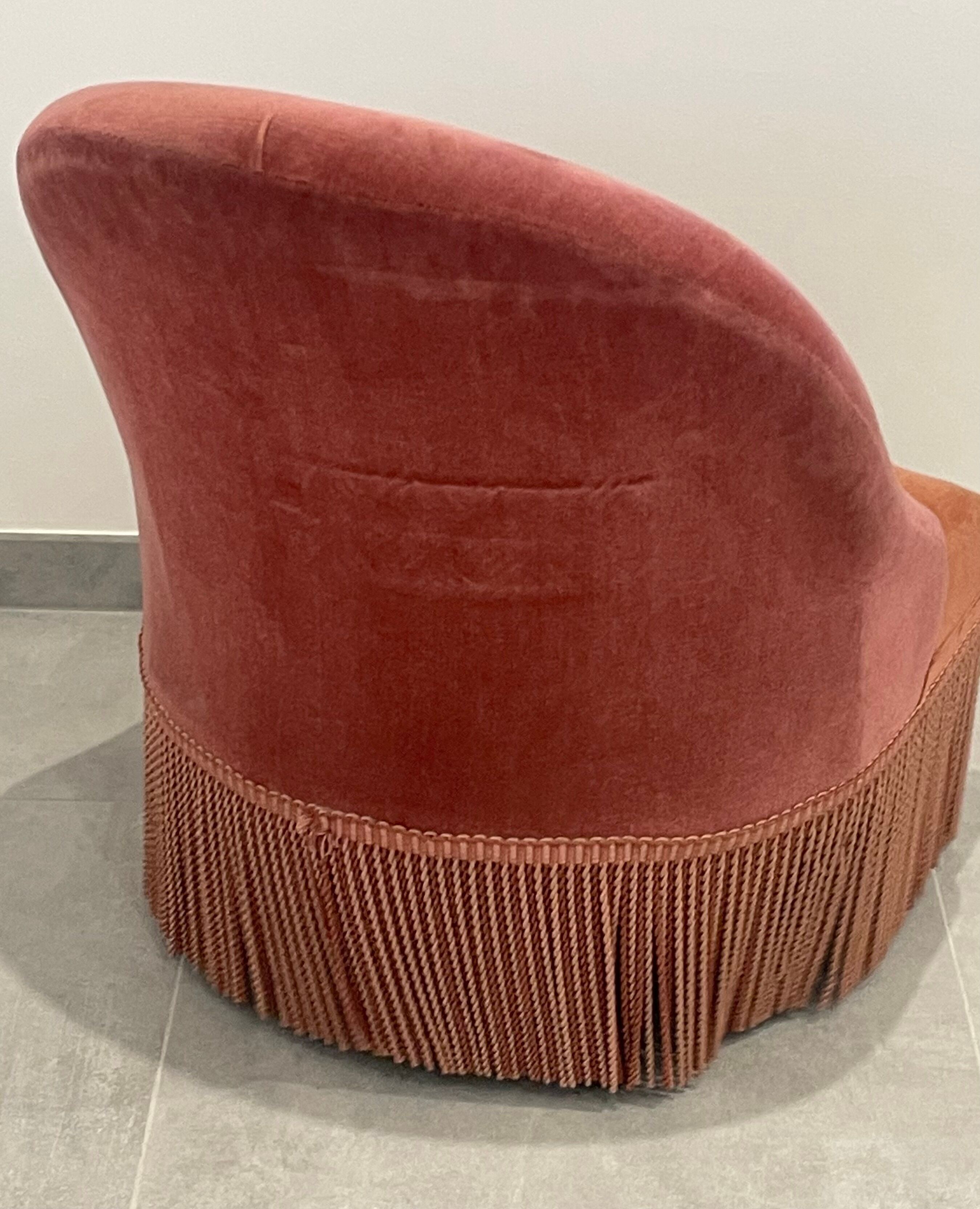 Vintage toad armchair in velvet old pink
