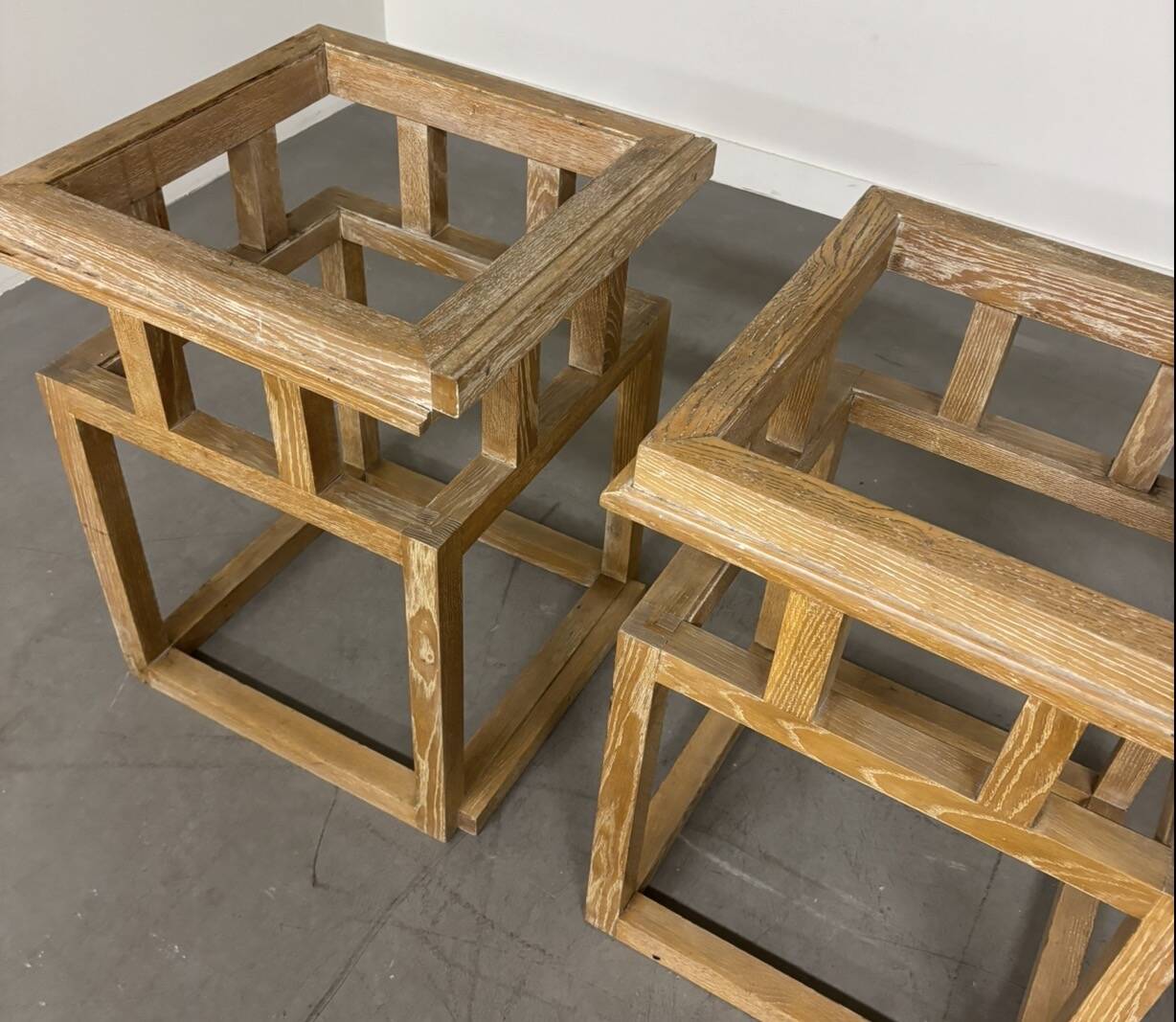 Ensemble 6 chaises et table à manger en chêne cérusé, 1980