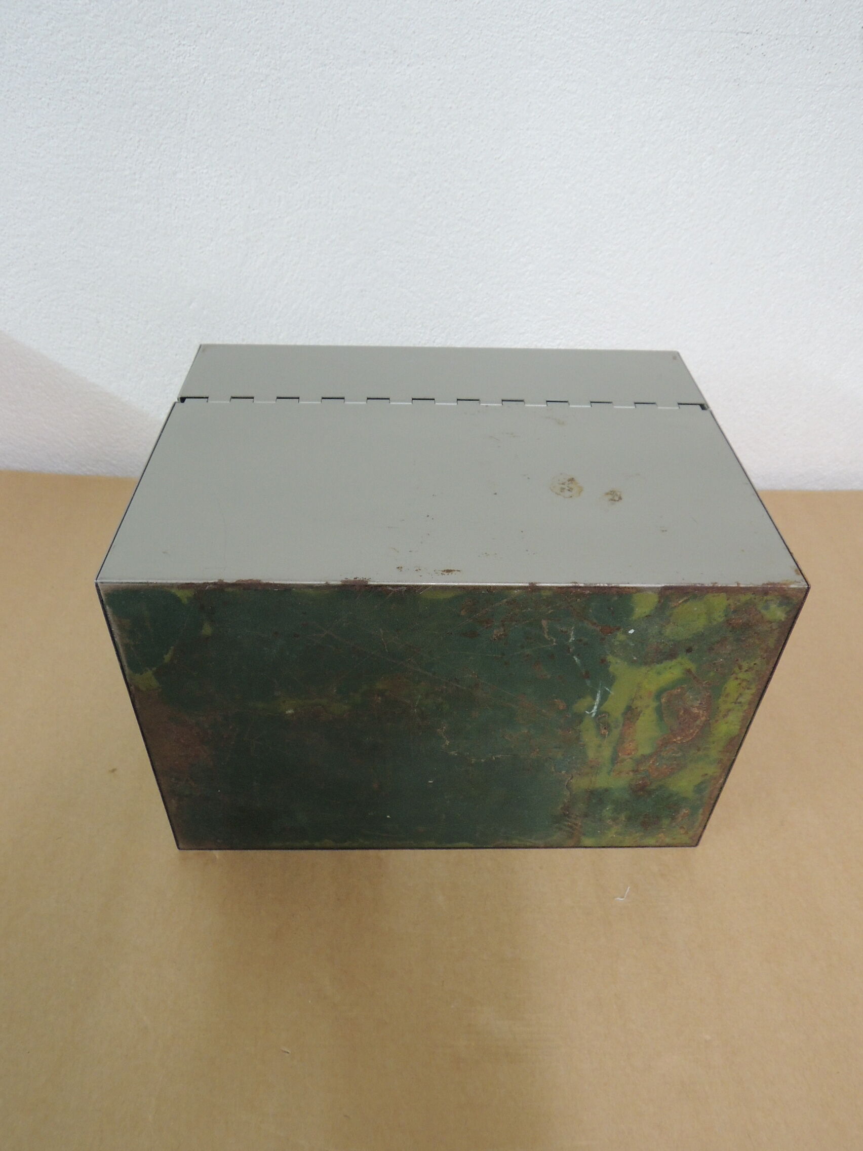 Val-Rex metal box
