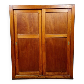 Armoire penderie Vintage de magasin en noyer massif vers 1950