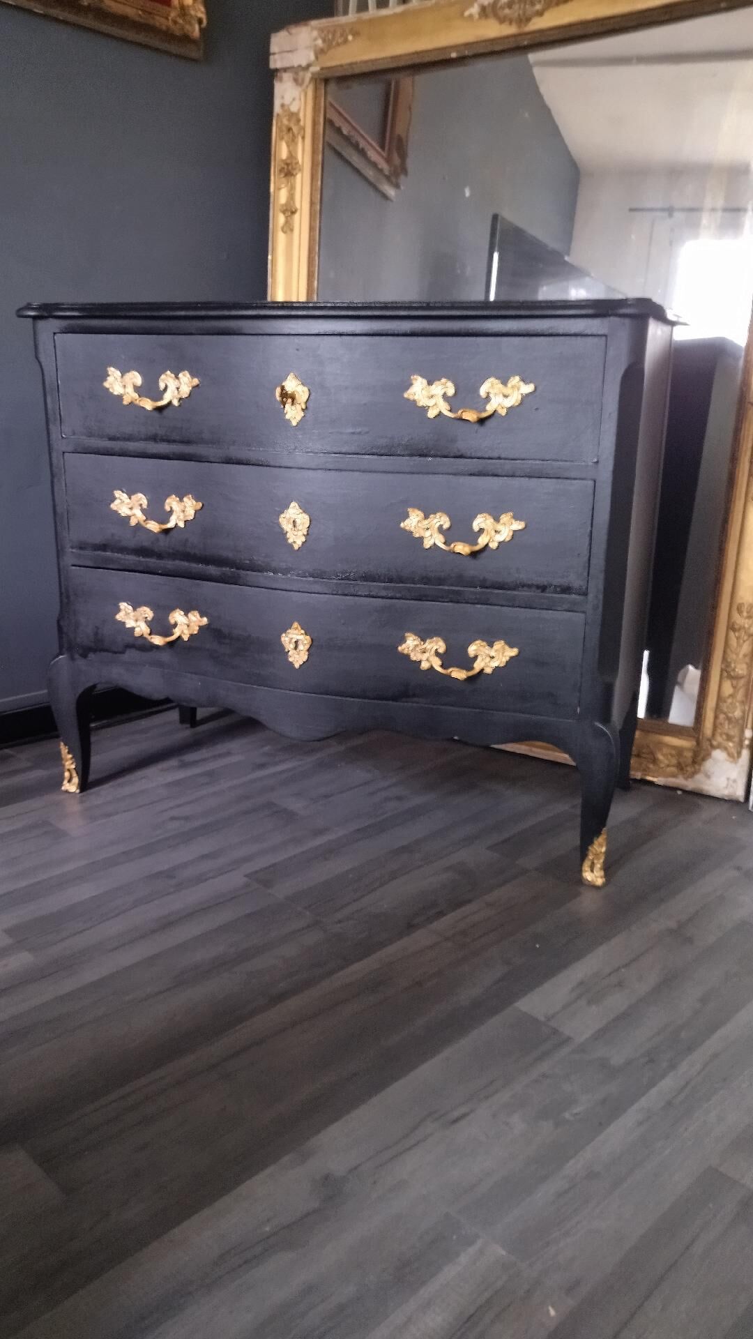 Louis XV style chest of drawers