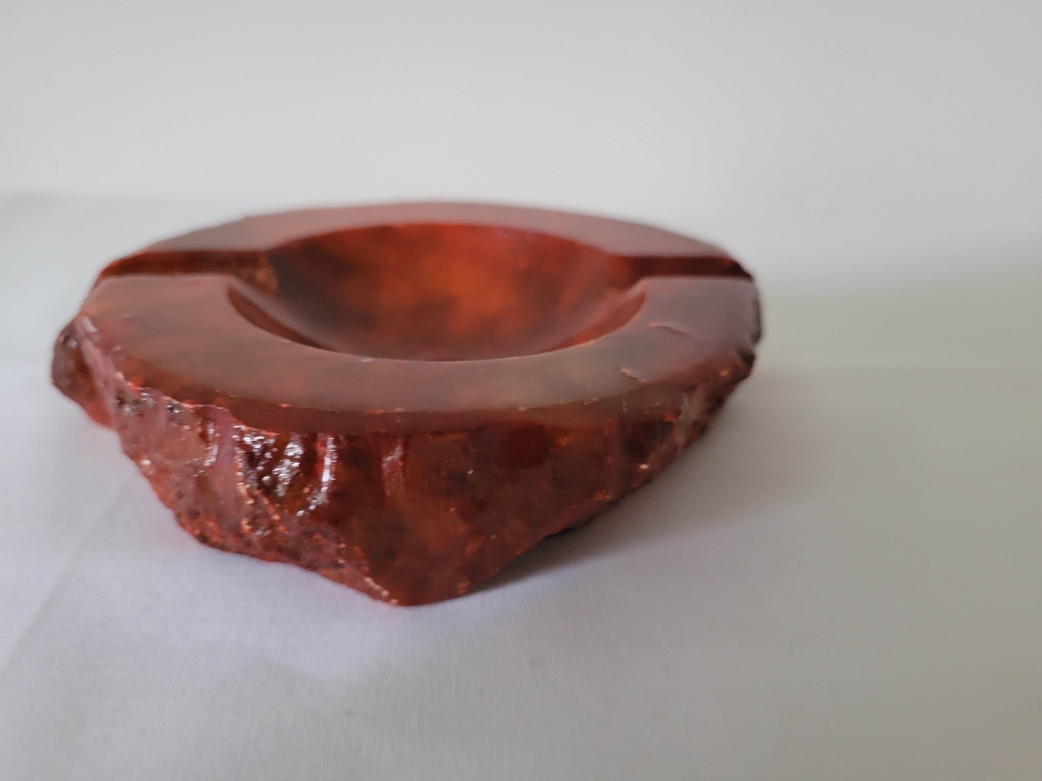 Red onyx ashtray