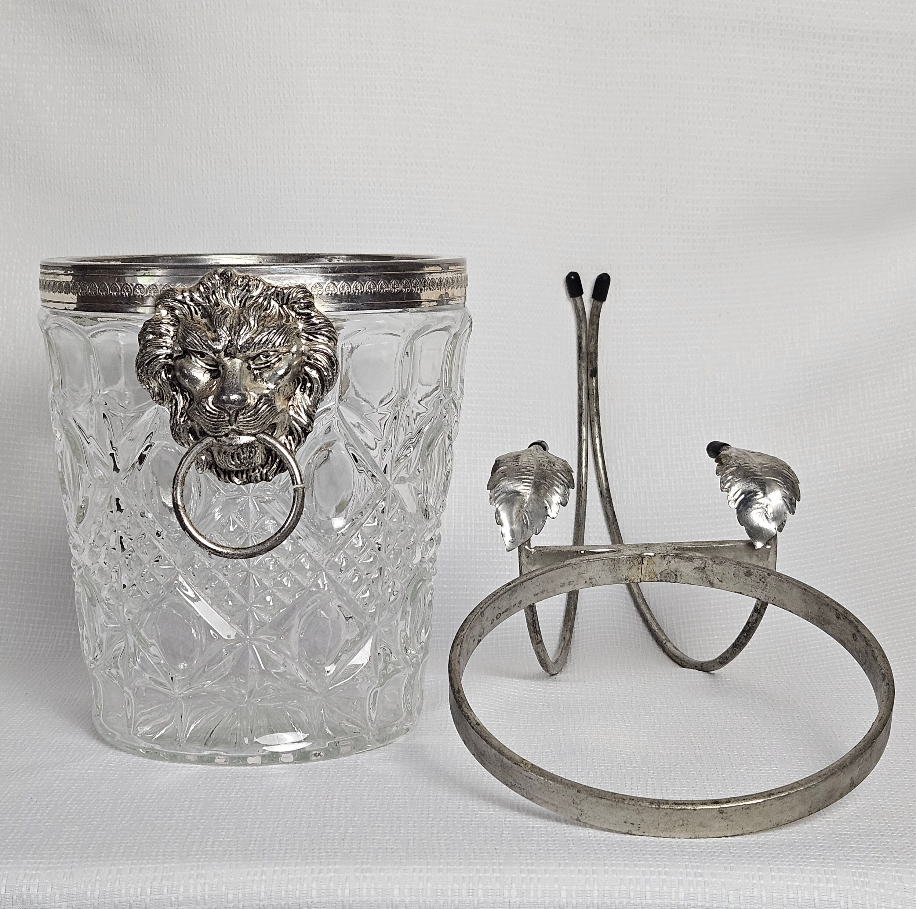 Lion head champagne bucket and its stand 20th century