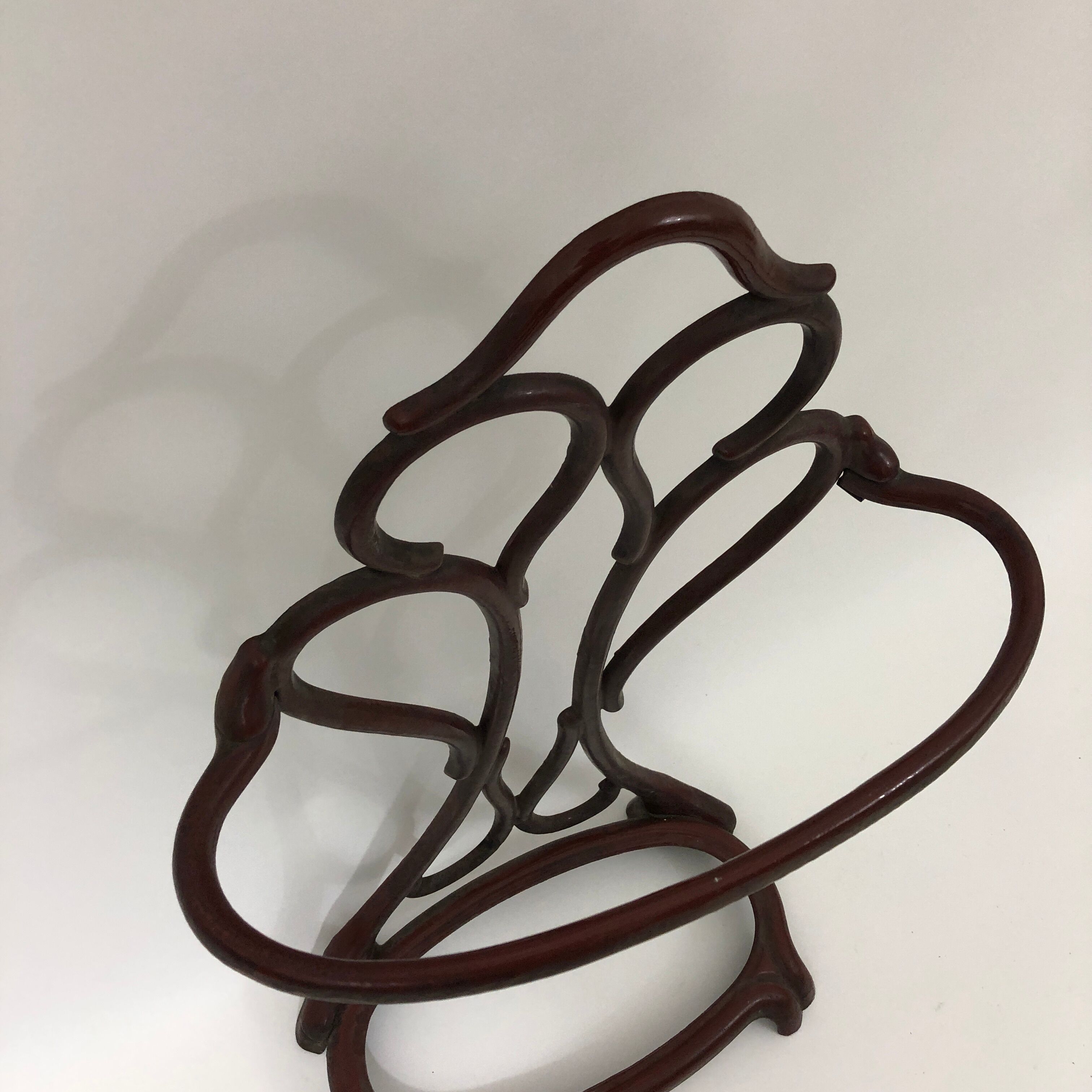 Red-cast iron umbrella door