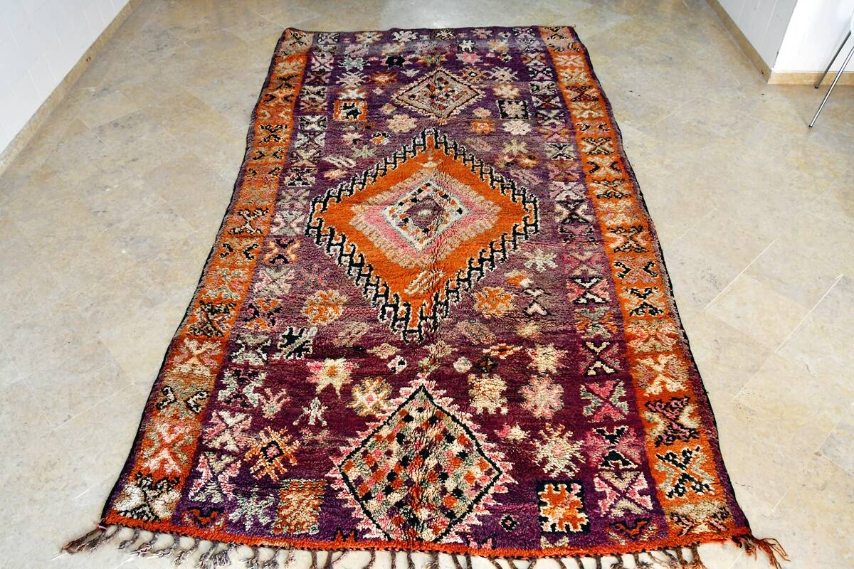Moroccan Berber rug Boujaad vintage 356 x 190 cm Excellent condition