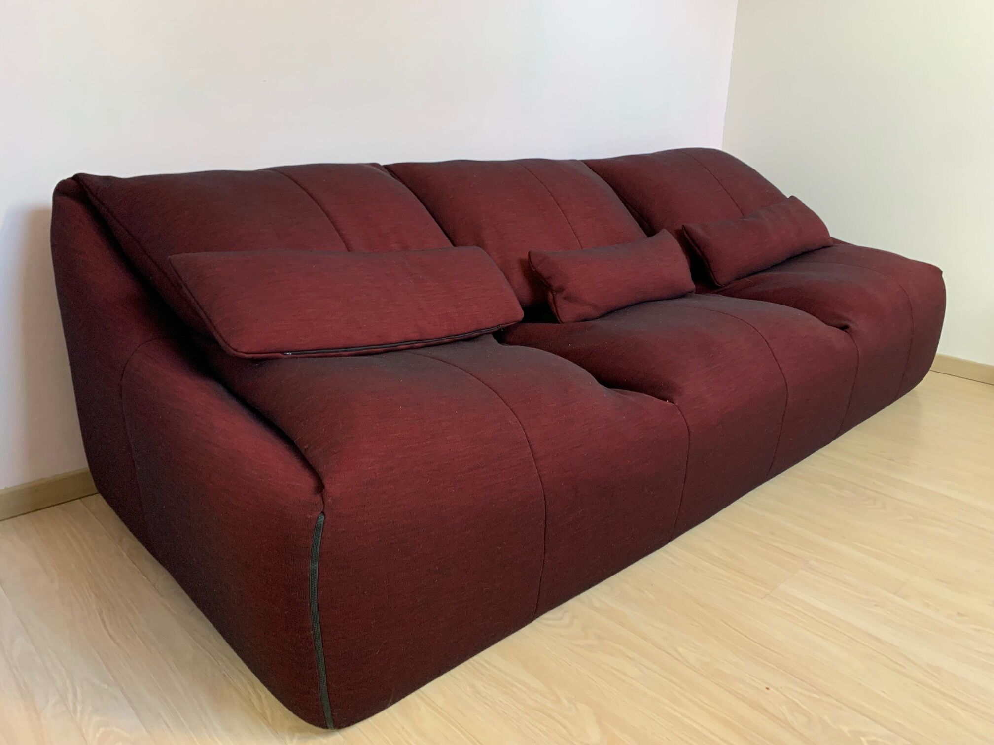 Plumy sofa by Annie Hiéronimus for Cinna , burgundy