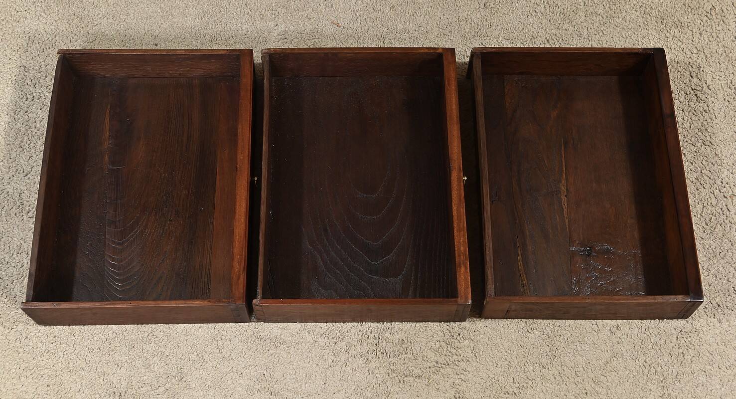 Small Mahogany Chest of Drawers, Louis XVI Style – Part 2 of the 19th Century