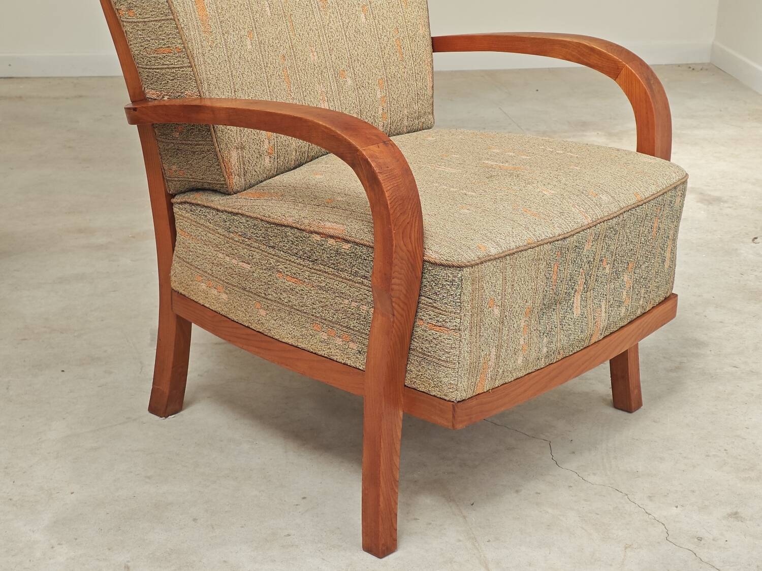 Pair of Krasna Jizba Art Deco solid wood armchairs