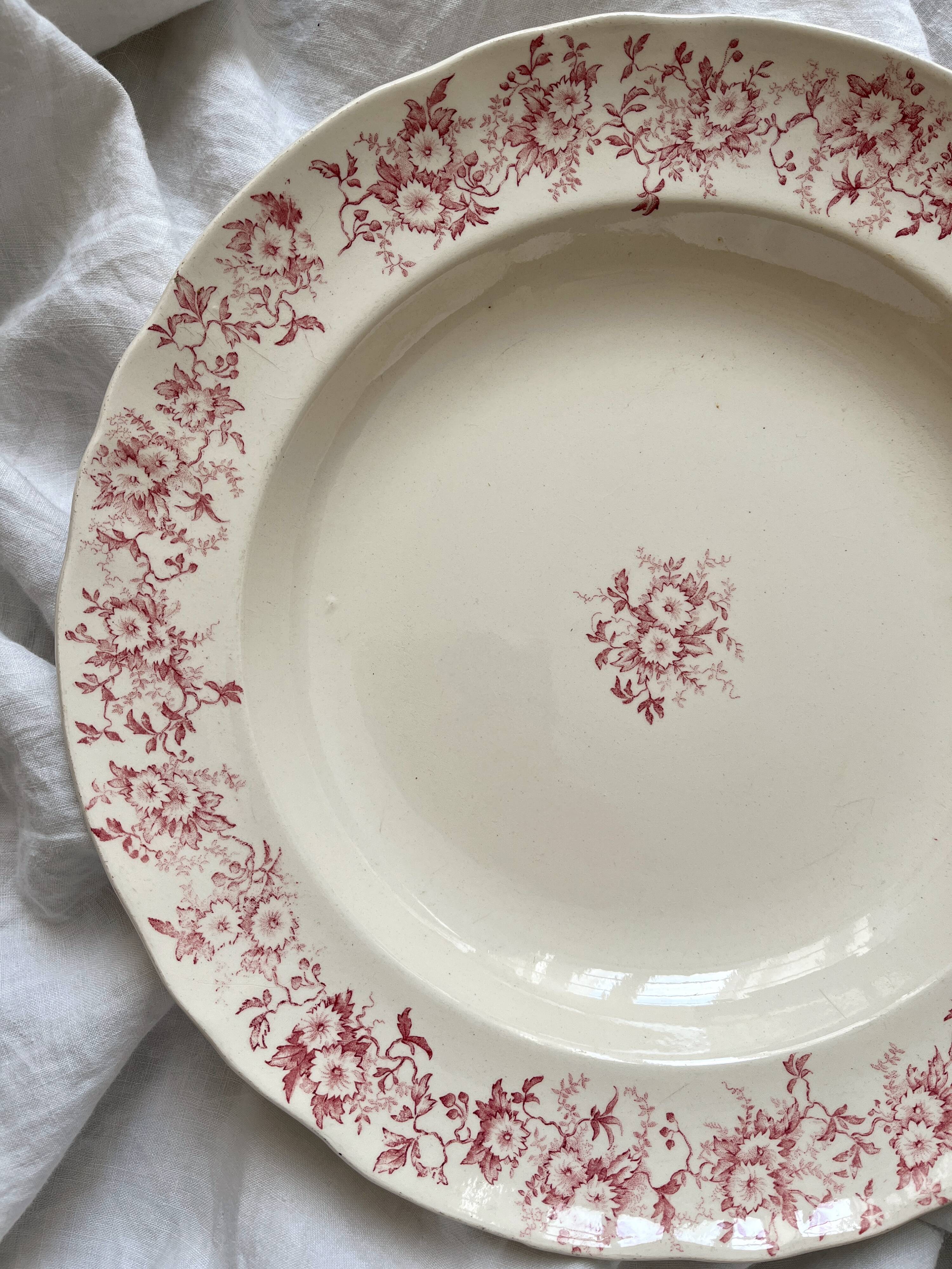 Round iron clay dish "Aster" Longchamp