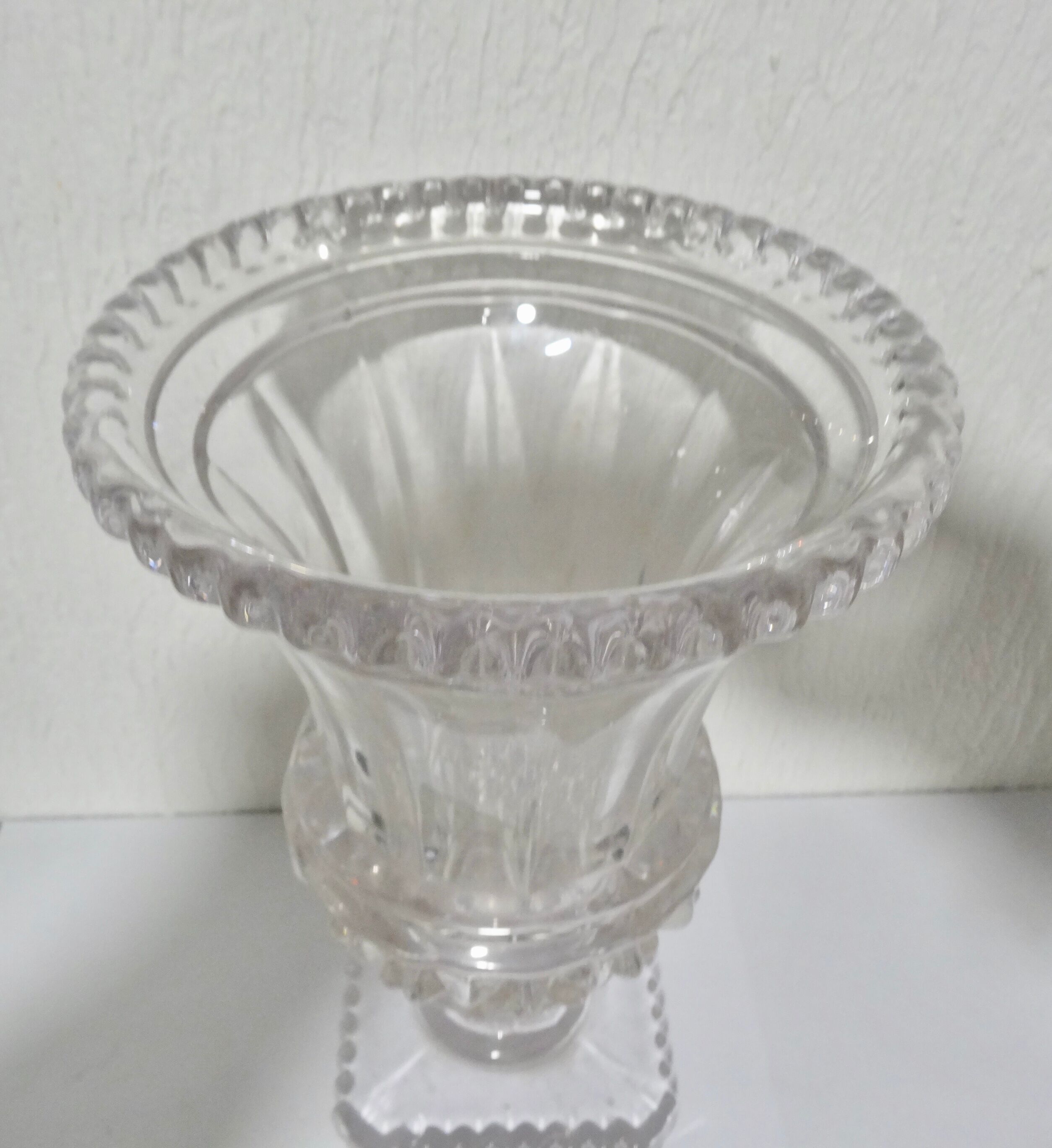 Medici valve crystal vase