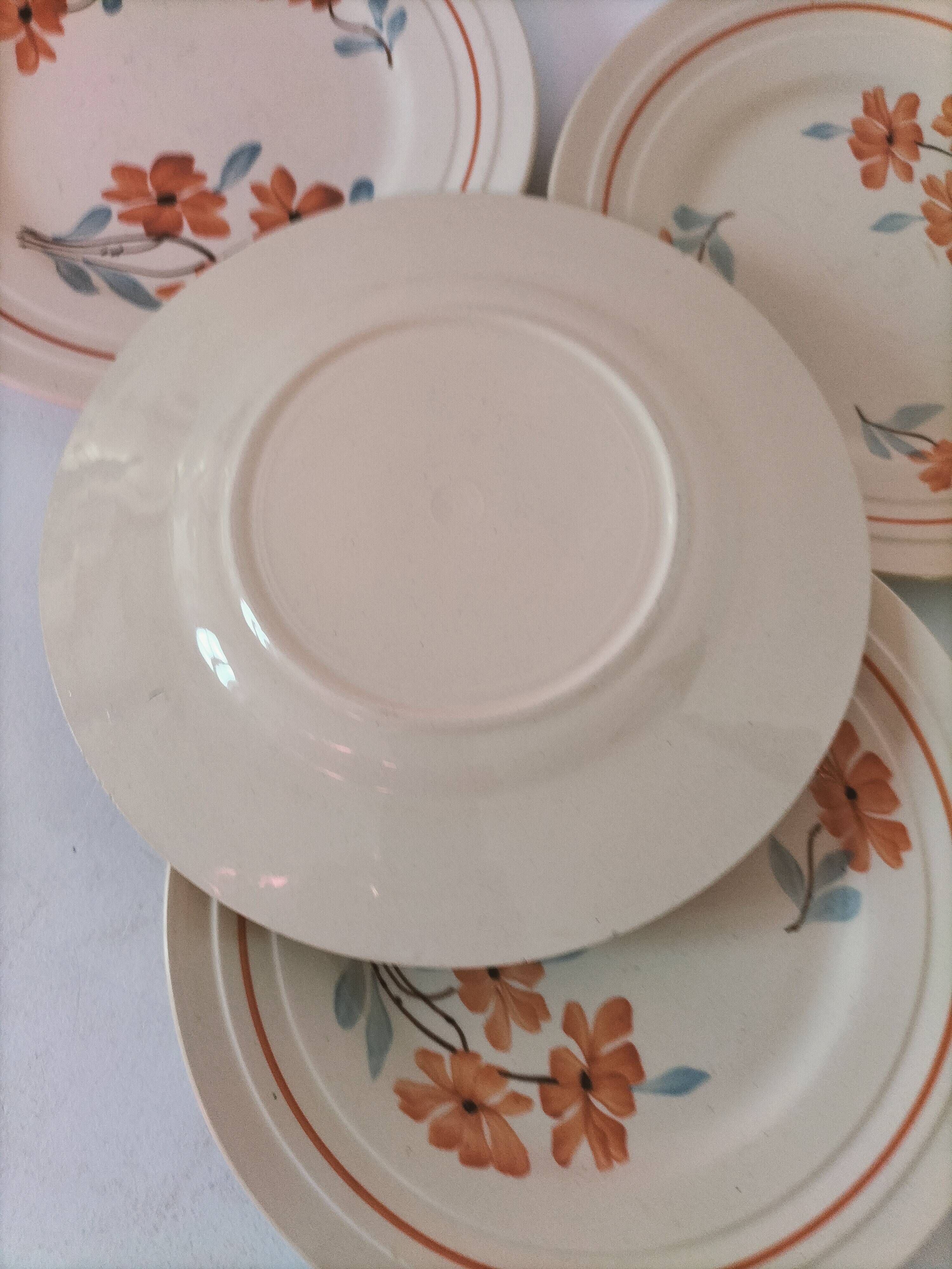 Set of 6 vintage orange and blue floral plates – 1950s