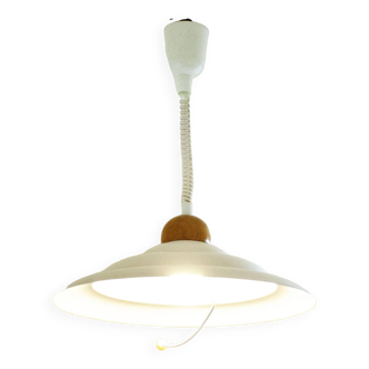 Cream metal pull ceiling light from the 1970s/80s by GM Luminaires