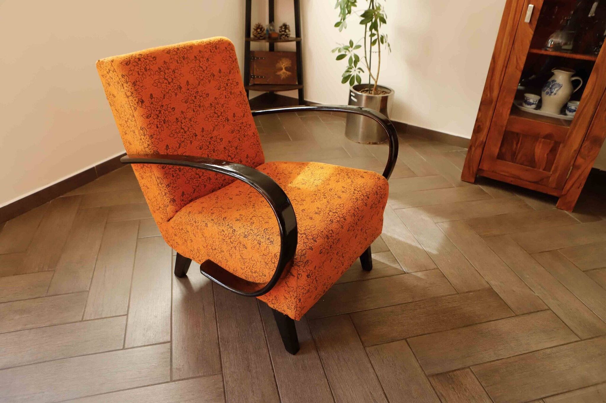 Art Deco armchair C by Jindřich Halabala – original upholstery