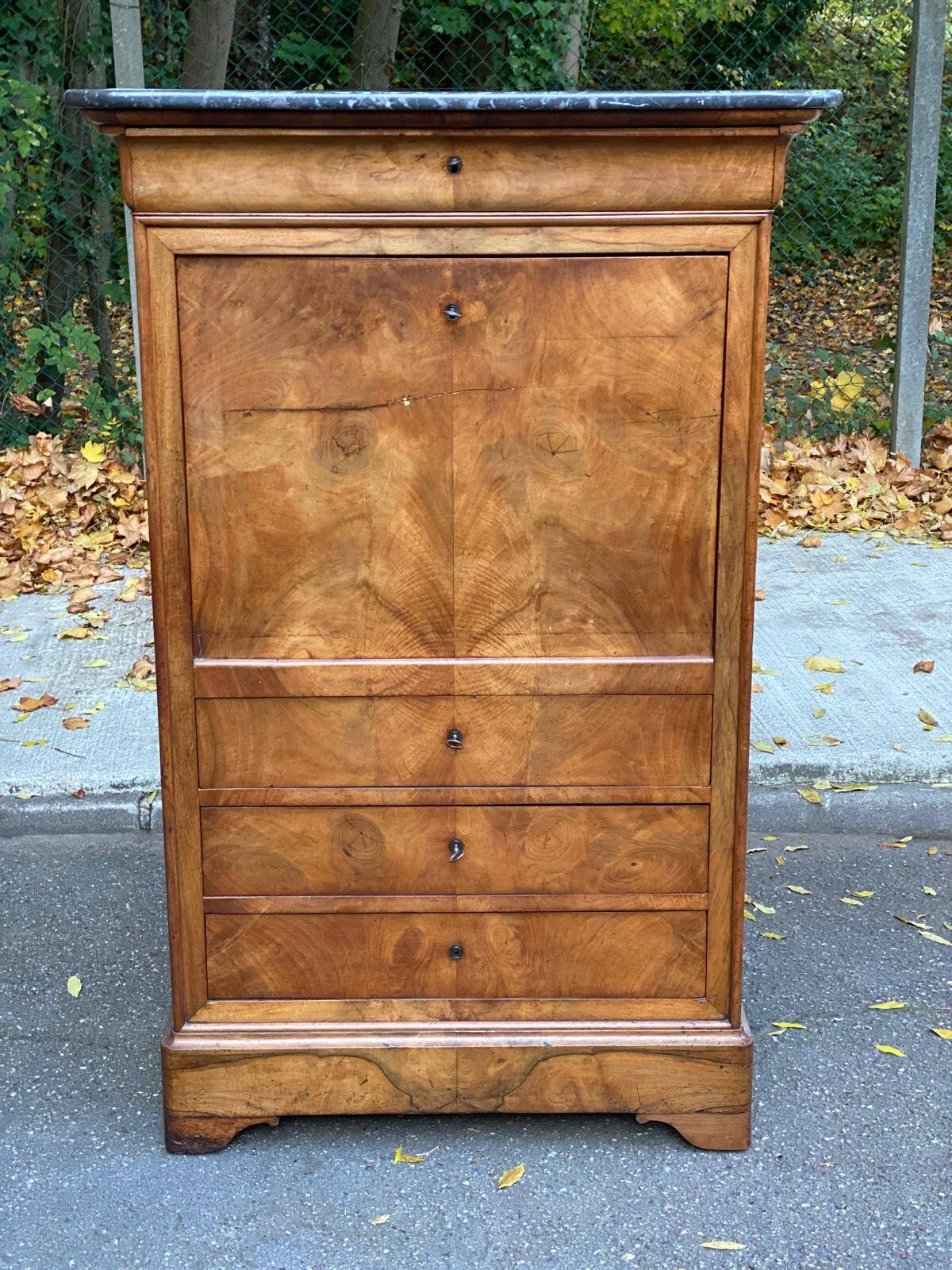 19th century secretary desk in solid walnut and burr grey marble