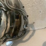 Bouillon couvert et deux petits plat en métal argenté XX siècle