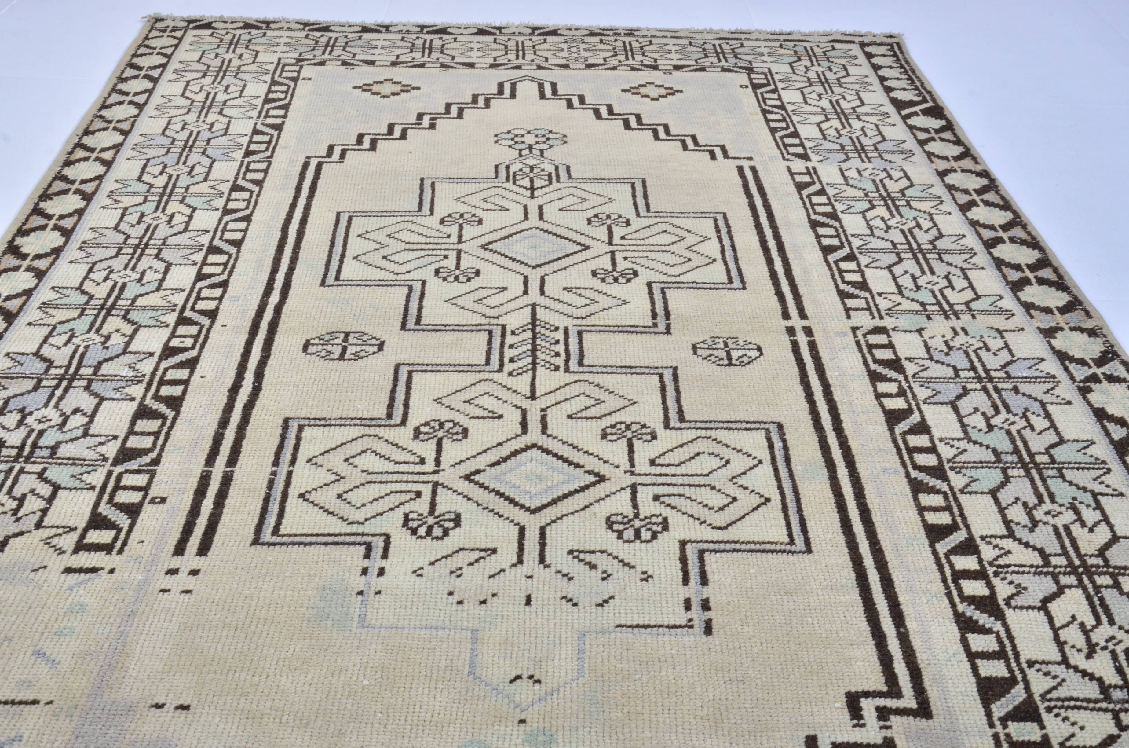 Farmhouse Vintage Wool Carpet sku 3299