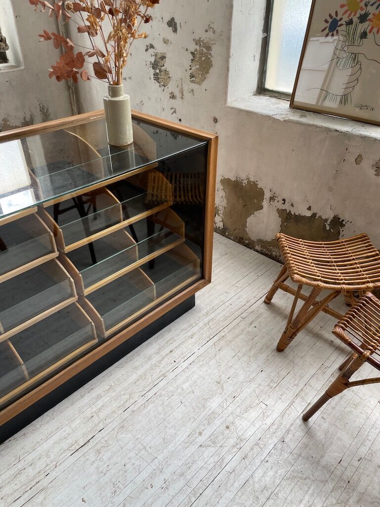 Glass trading post 50s