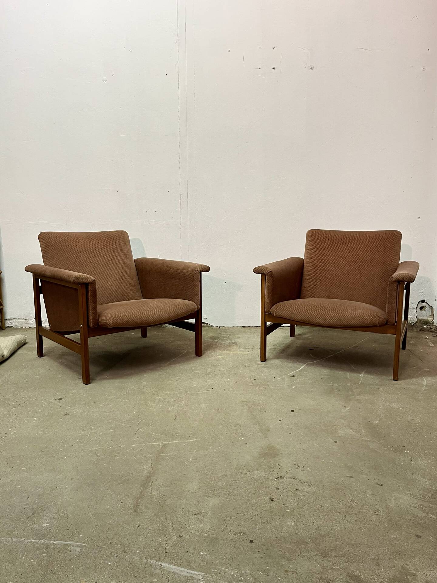Pair of vintage armchairs from the 50s/60s.