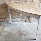 Corner side table
