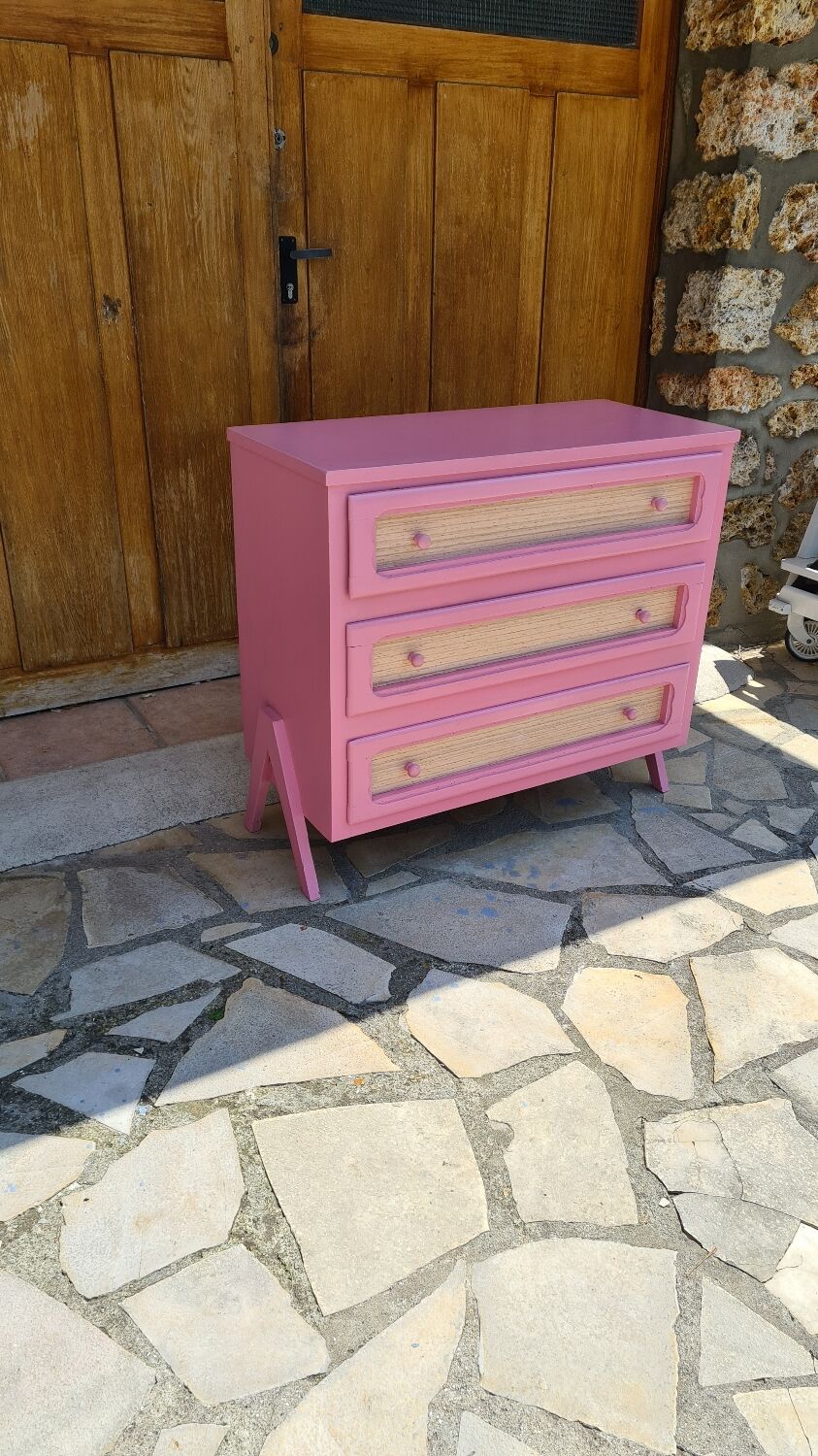 Vintage Scandinavian chest of drawers