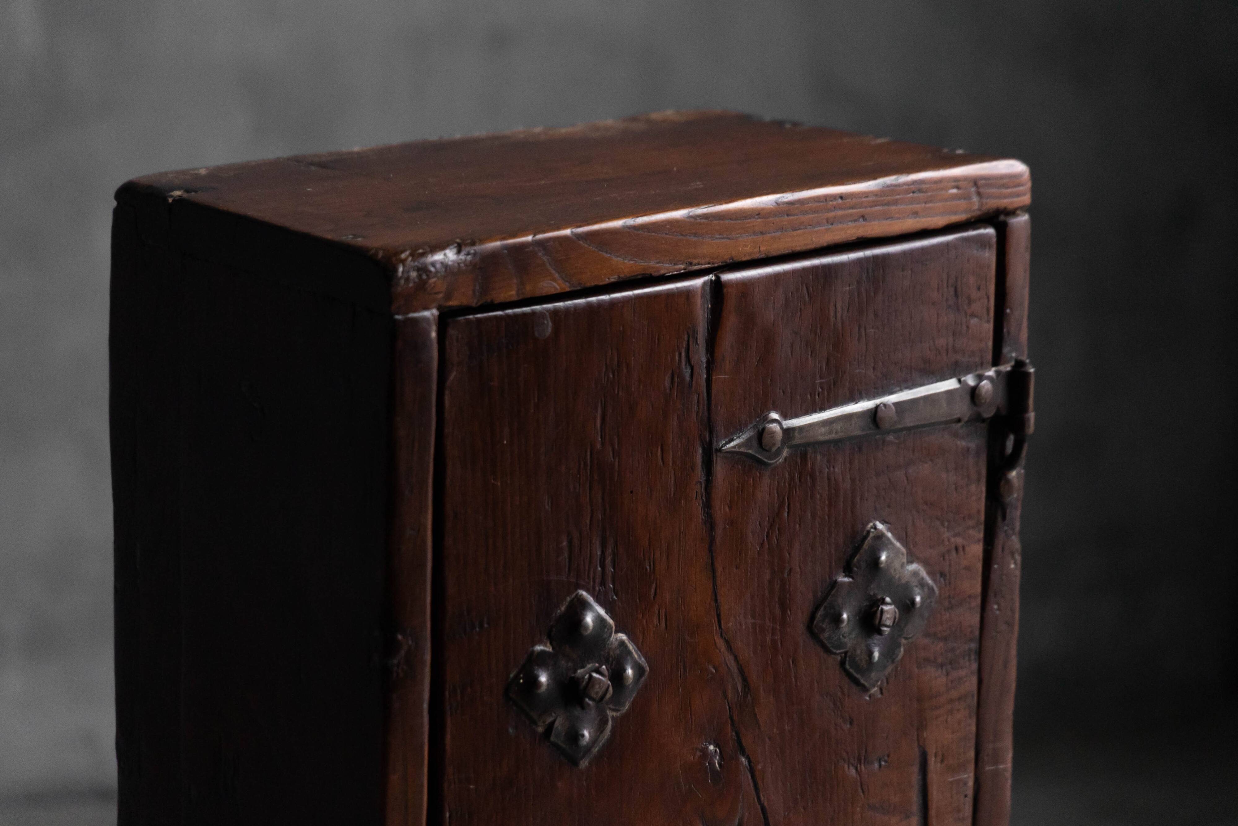 Cabinet vernaculaire, France, XVIIIe siècle