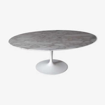 Eero Saarinen coffee table for Knoll