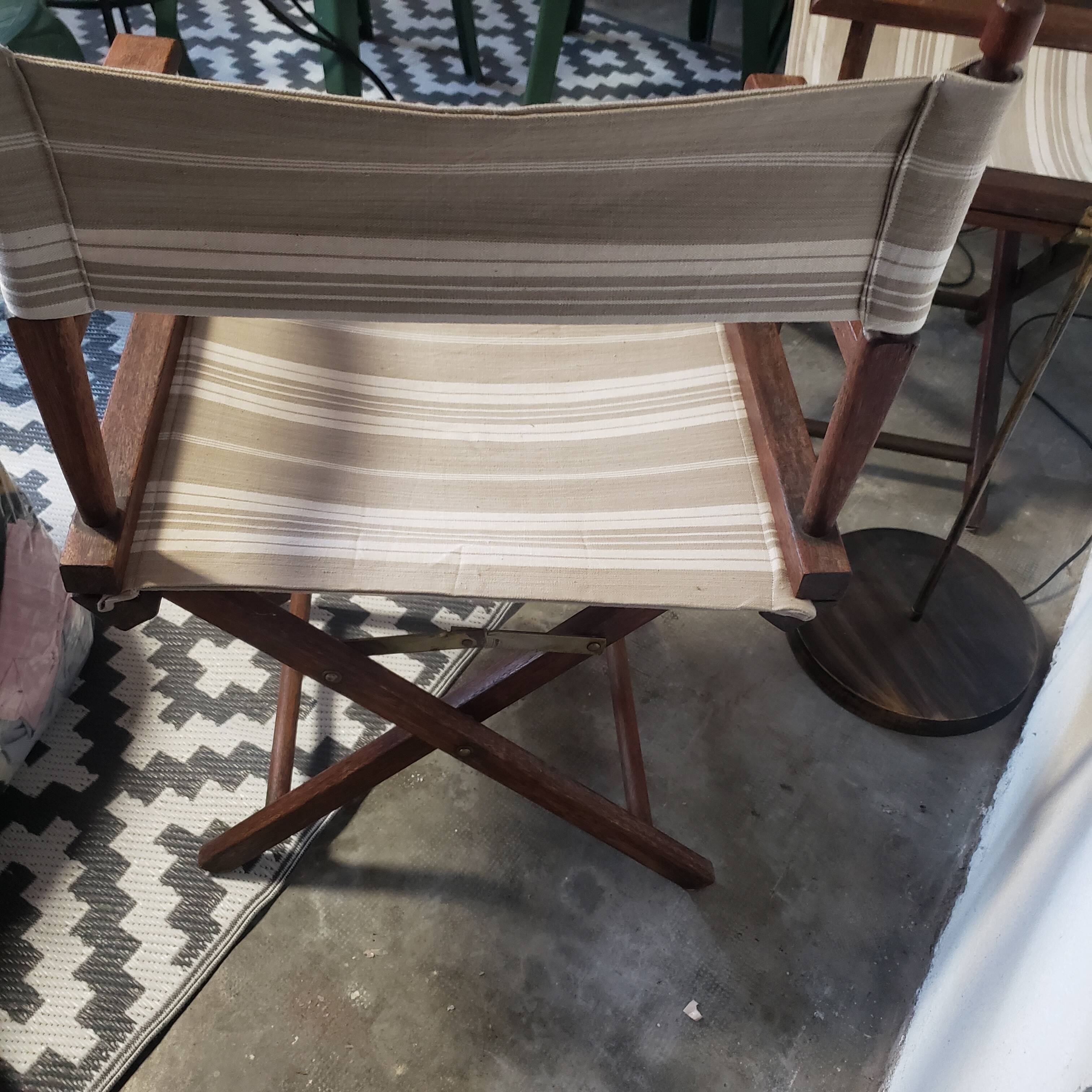 Folding director's armchairs