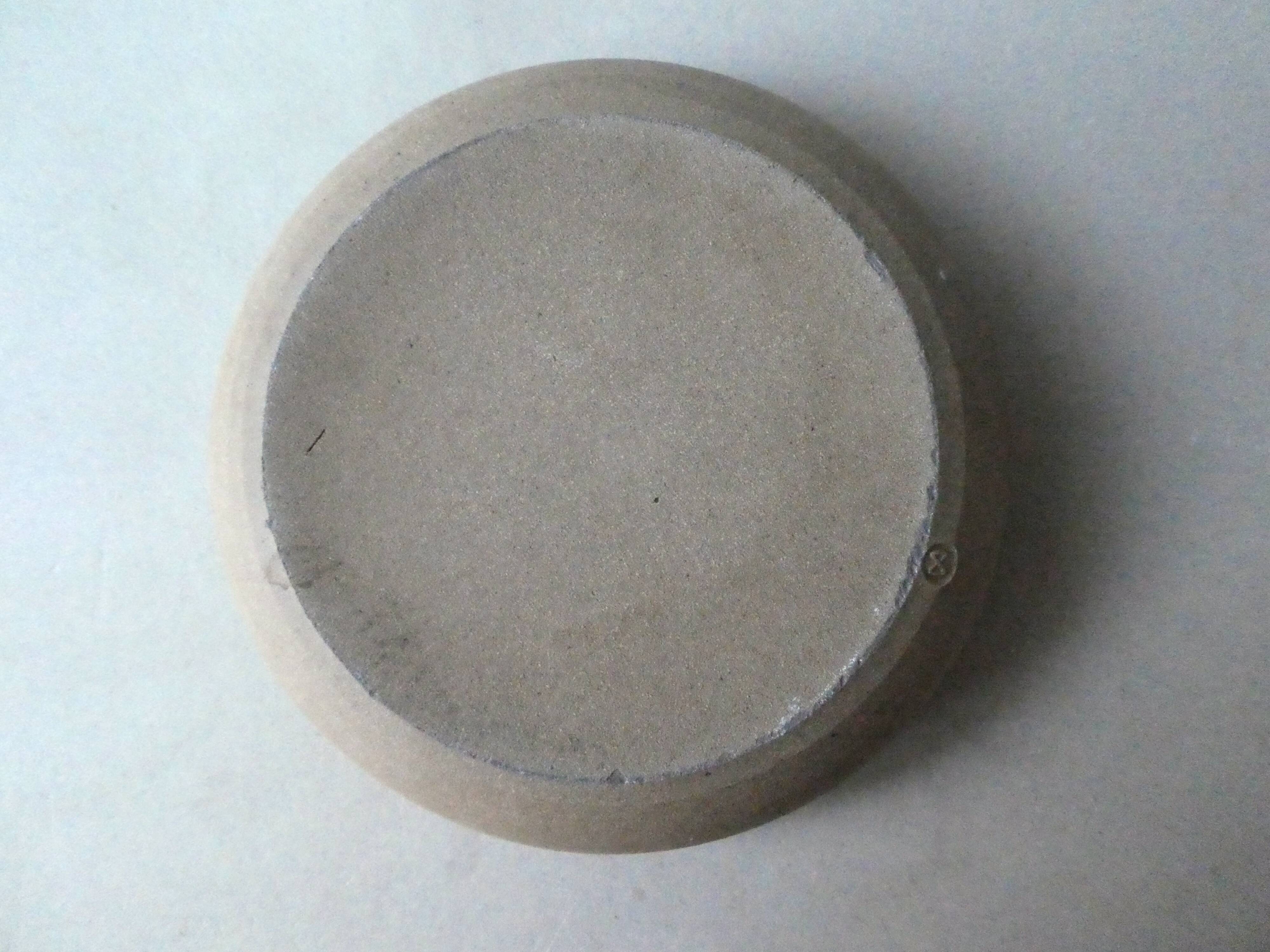 Dish hollow stoneware flower decoration, signed, 70 years