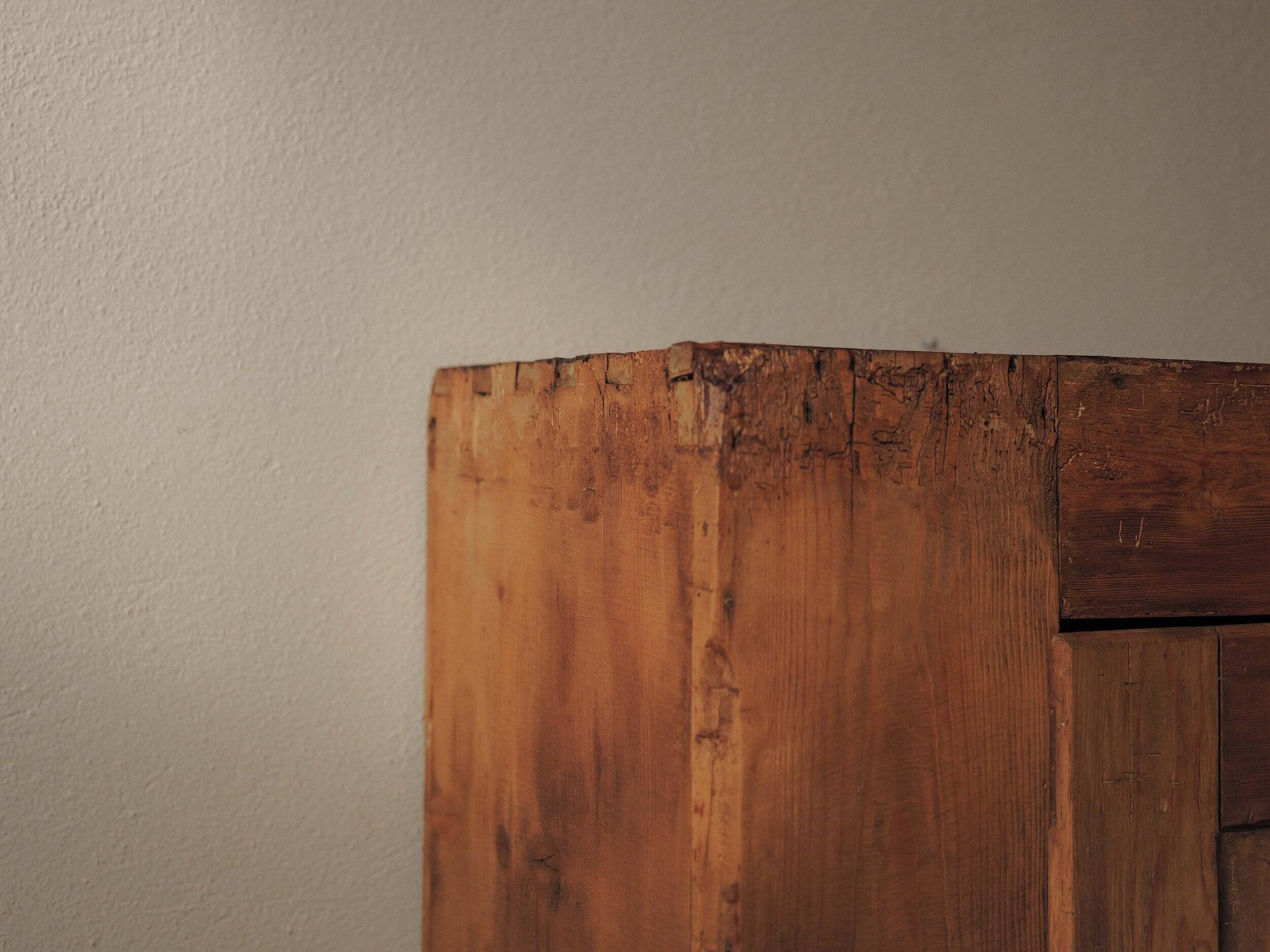 Mountain bonnetière in solid pine, Savoie, 19th century