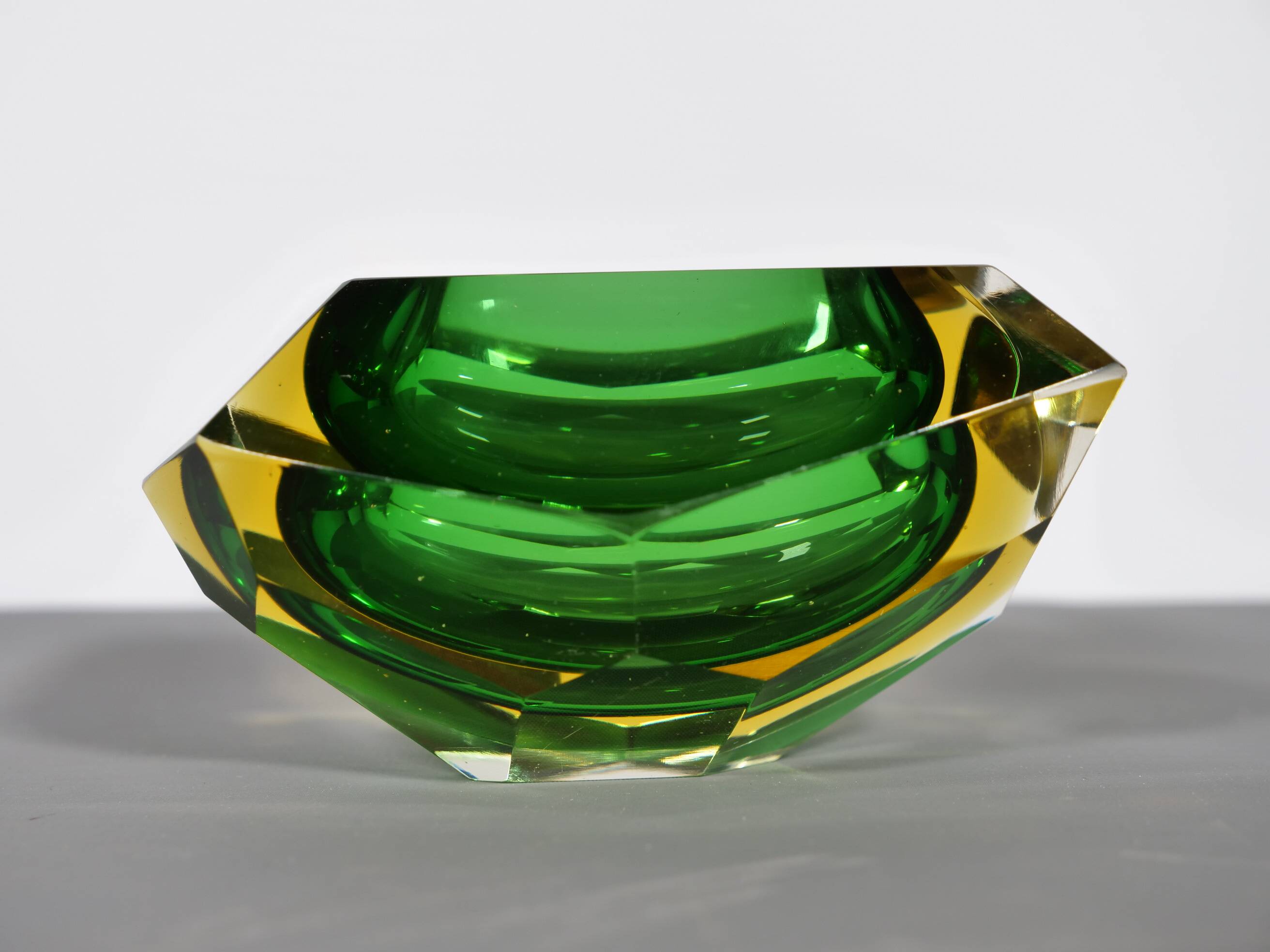 Vintage design Murano Sommerso glass bowl vase by Flavio Poli, 1970s