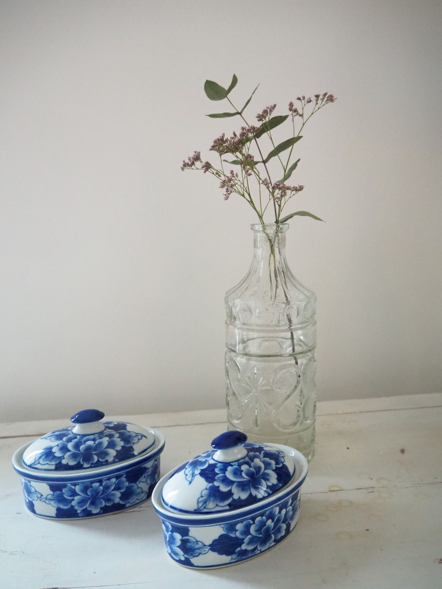 Set of two porcelain ramekins