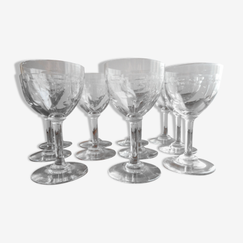 Lot de 11 verres à pieds