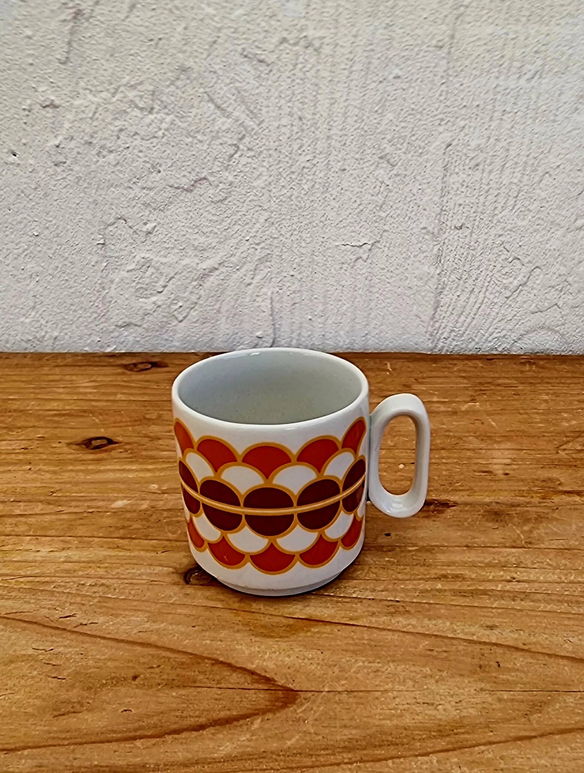 Set of 6 vintage ADP porcelain cups with orange decoration from the 1970s.