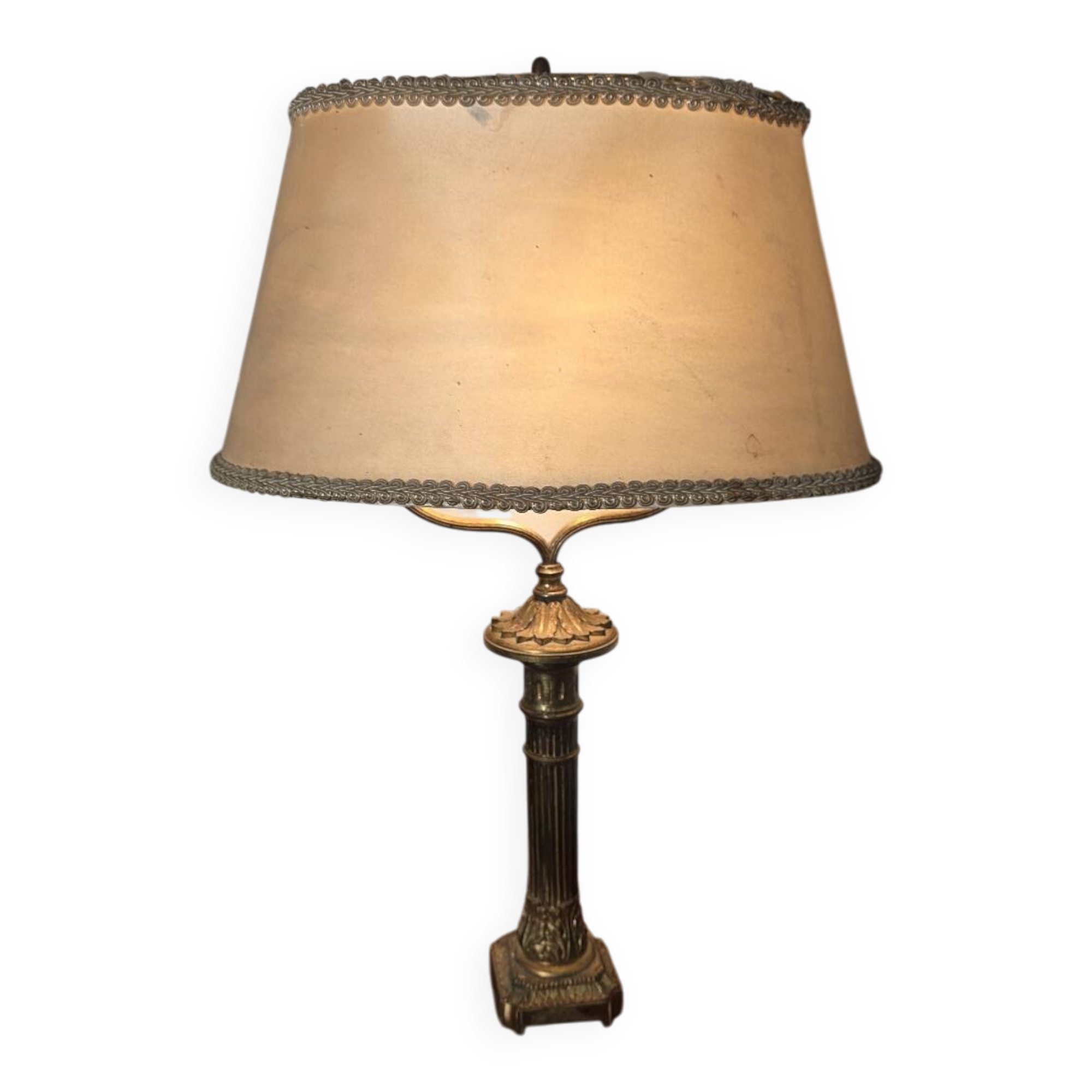 Empire style lamp in gilded bronze from the 19th century.