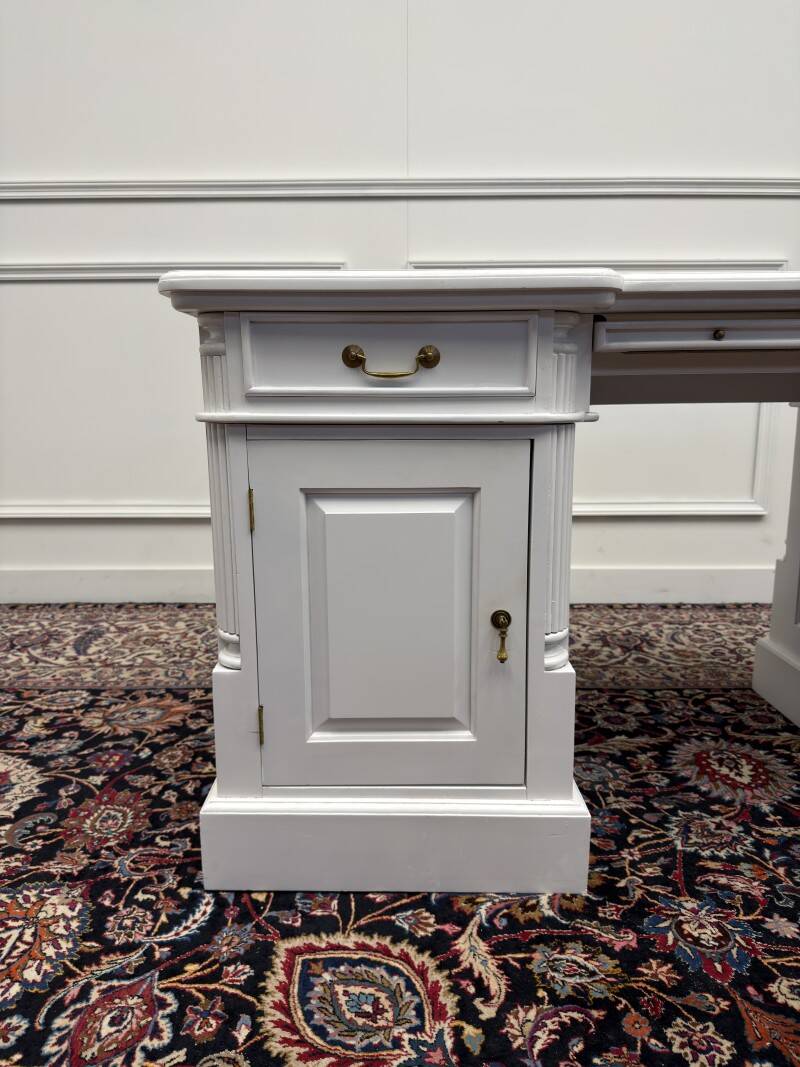 Classic English White Chesterfield Desk