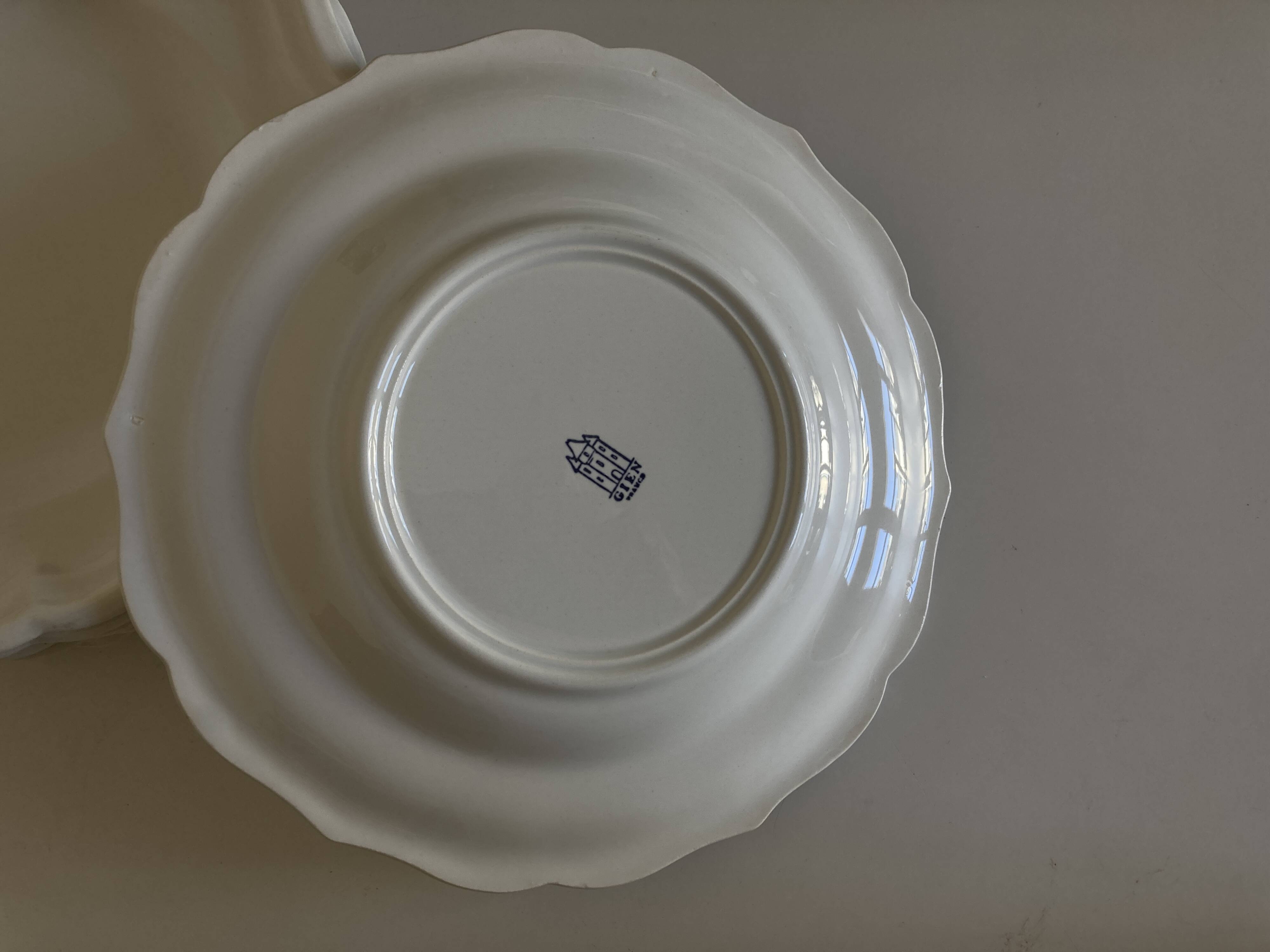 Set of 6 Gien earthenware plates with fluted edges, neo-classic white