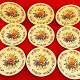 Service 9 assiettes plates Moulin des Loups Orchies modèle Derby multicolores