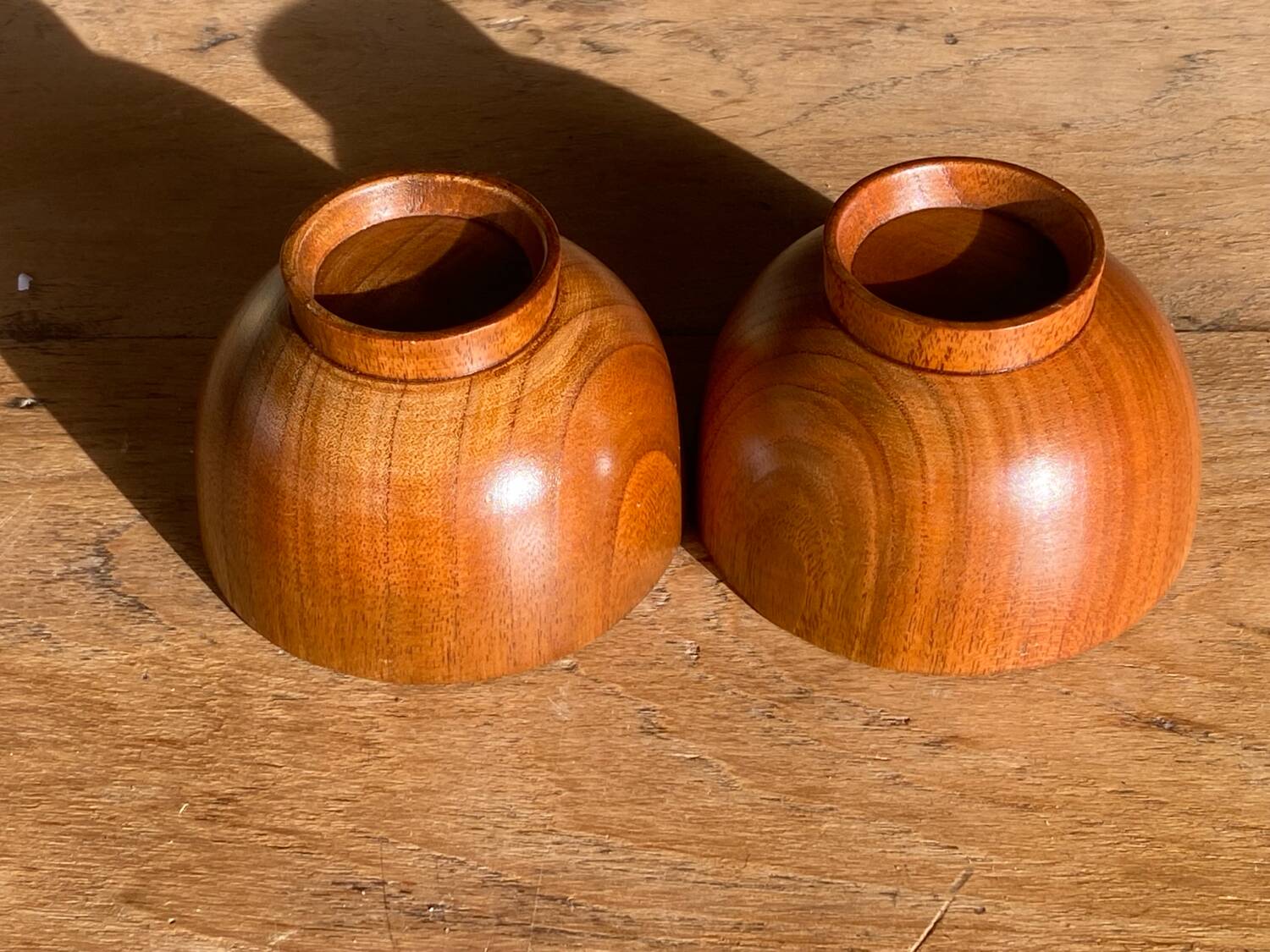 2 natural wooden bowls