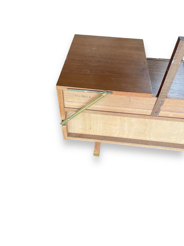 Coiffeuse en bois naturel et tissus