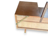 Dressing table in natural wood and fabrics