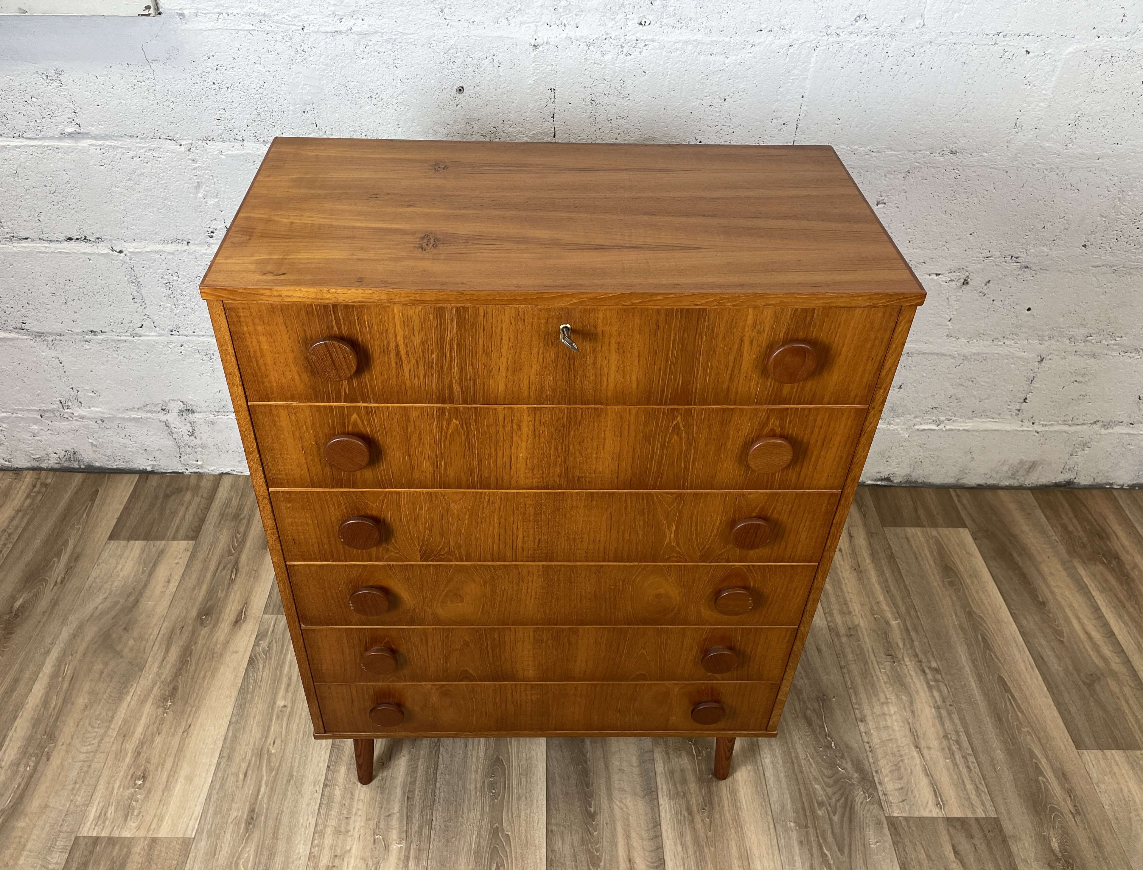 Scandinavian chest of drawers 6 drawers vintage teak, 60s