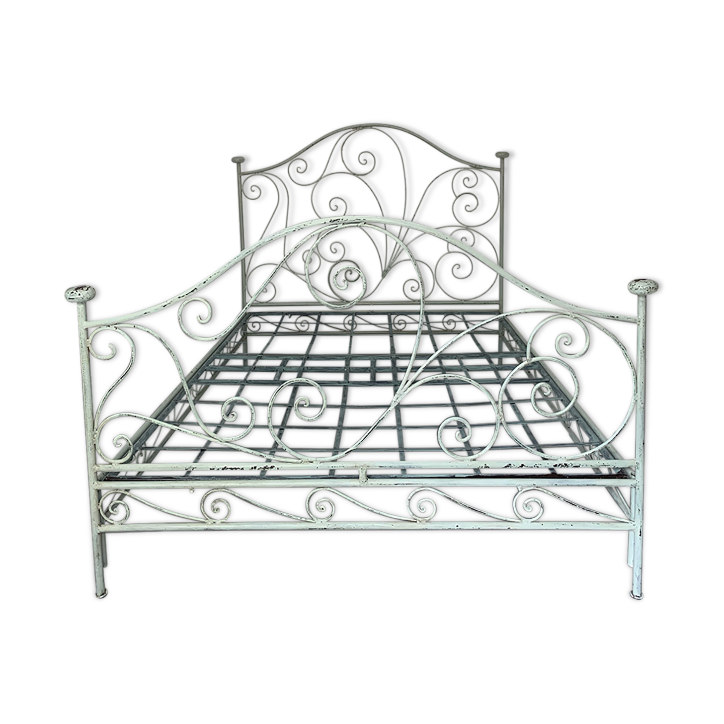 Wrought iron bed
