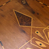 Wooden tray, inlaid decoration with marquetry and mother-of-pearl.
