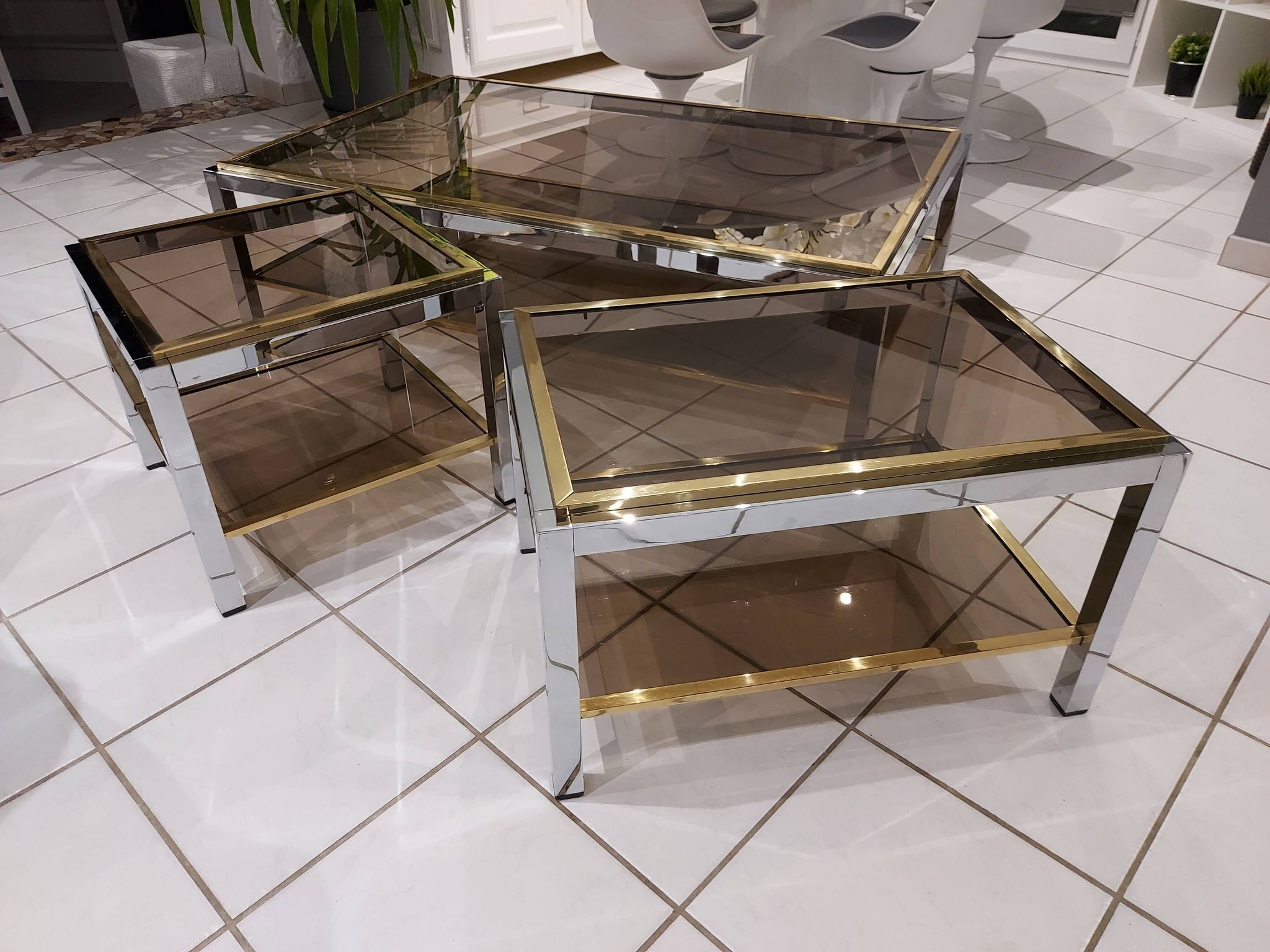 Italia lounge coffee table and vintage sofa tips ITALIA by Willy Rizzo 1970