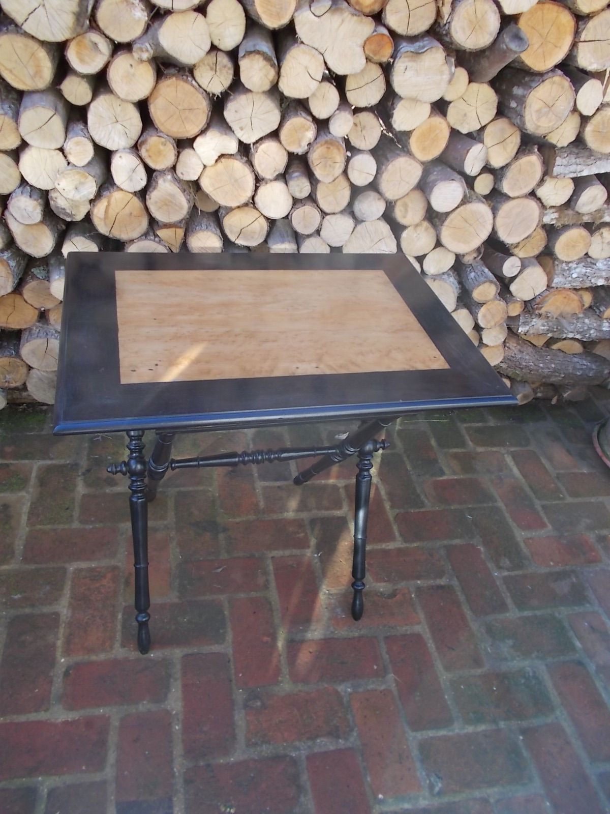 Table Napoleon III