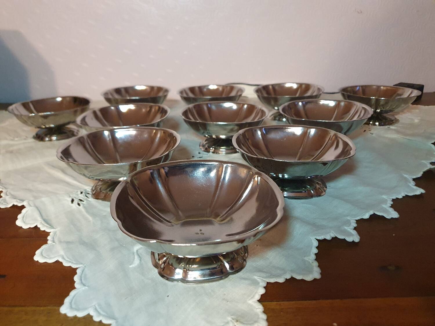 Set of 11 vintage 70's stainless steel ice cream cups